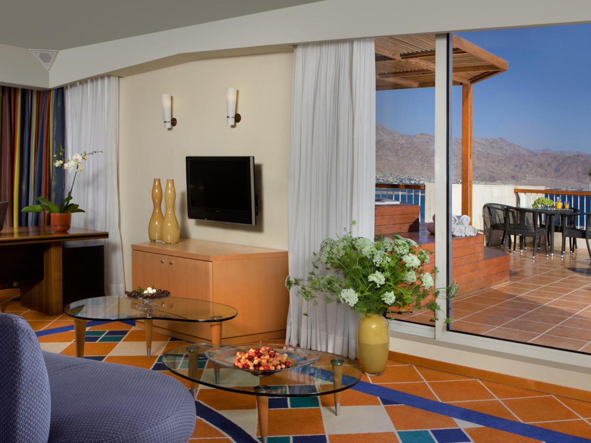 Dan Eilat Hotel Habitación foto A suite at the Dead Sea resort